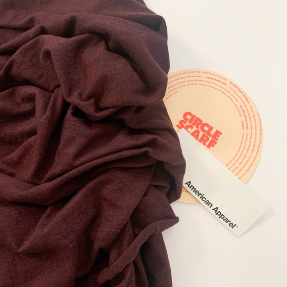 American Apparel Cherry Bomb Large Circle Scarf - Picture 2 of 4